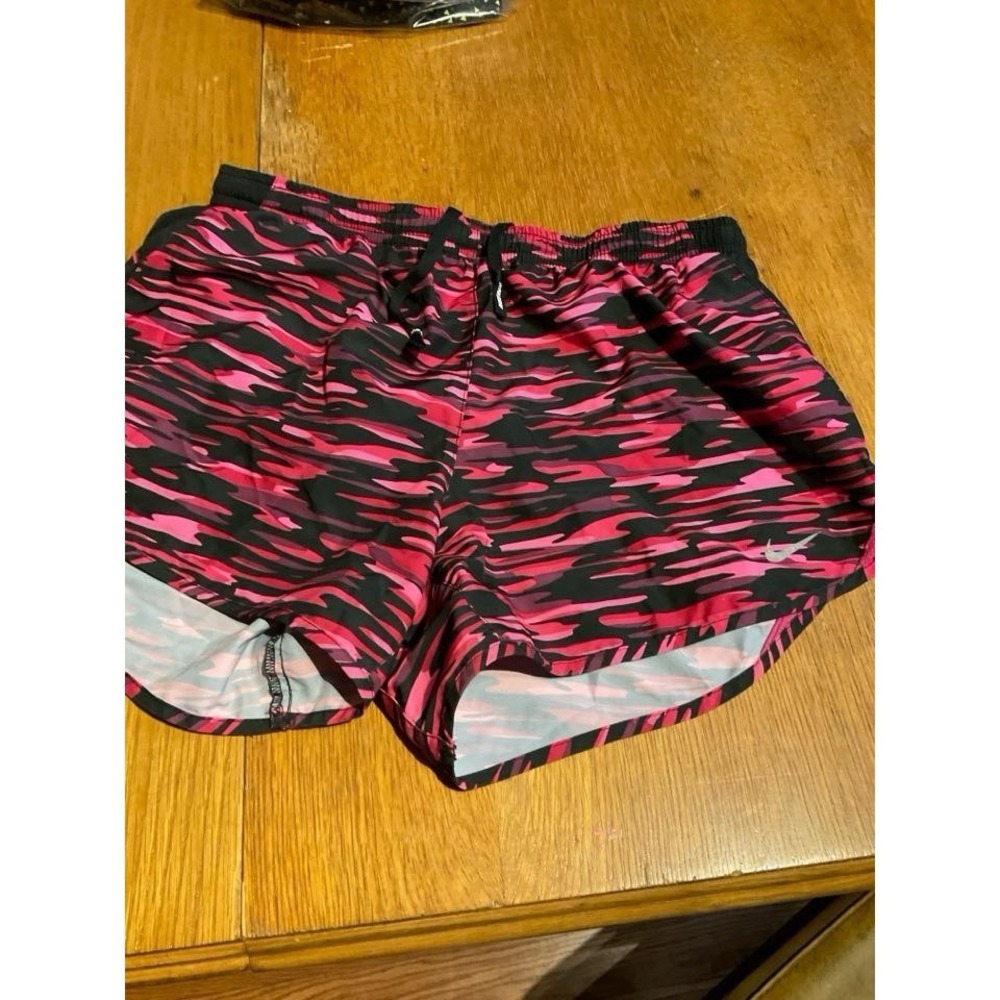 Nike Dri-FIT Tempo Running Shorts Women's Small Pink Black‎ Camo Lined 3"